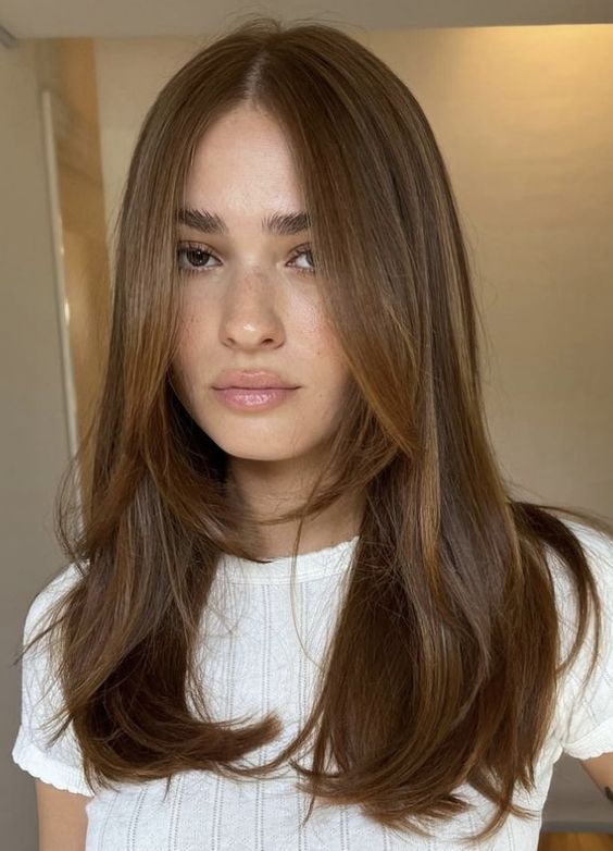 wavy hairstyles for women over 40
