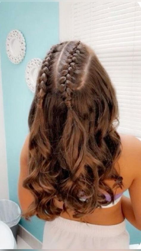 wavy hairstyles for women over 40