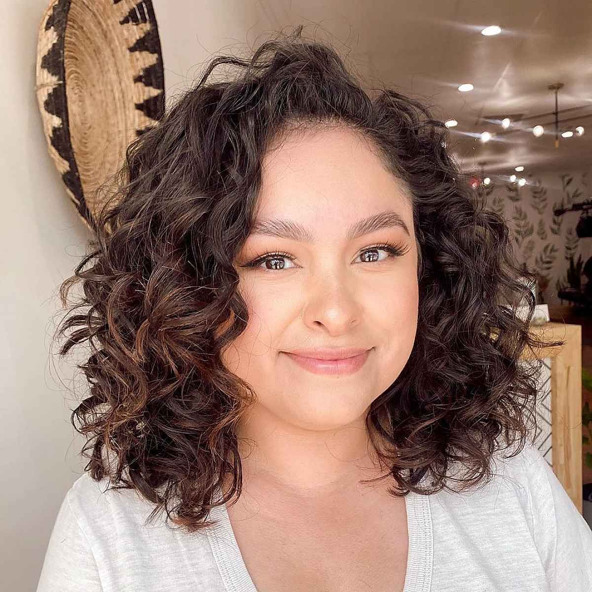 wavy hairstyles for women over 40