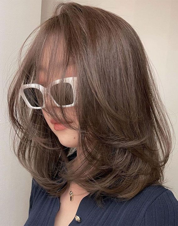 wavy hairstyles for women over 40