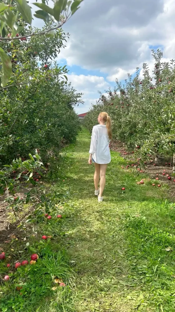Apple Picking Outfit