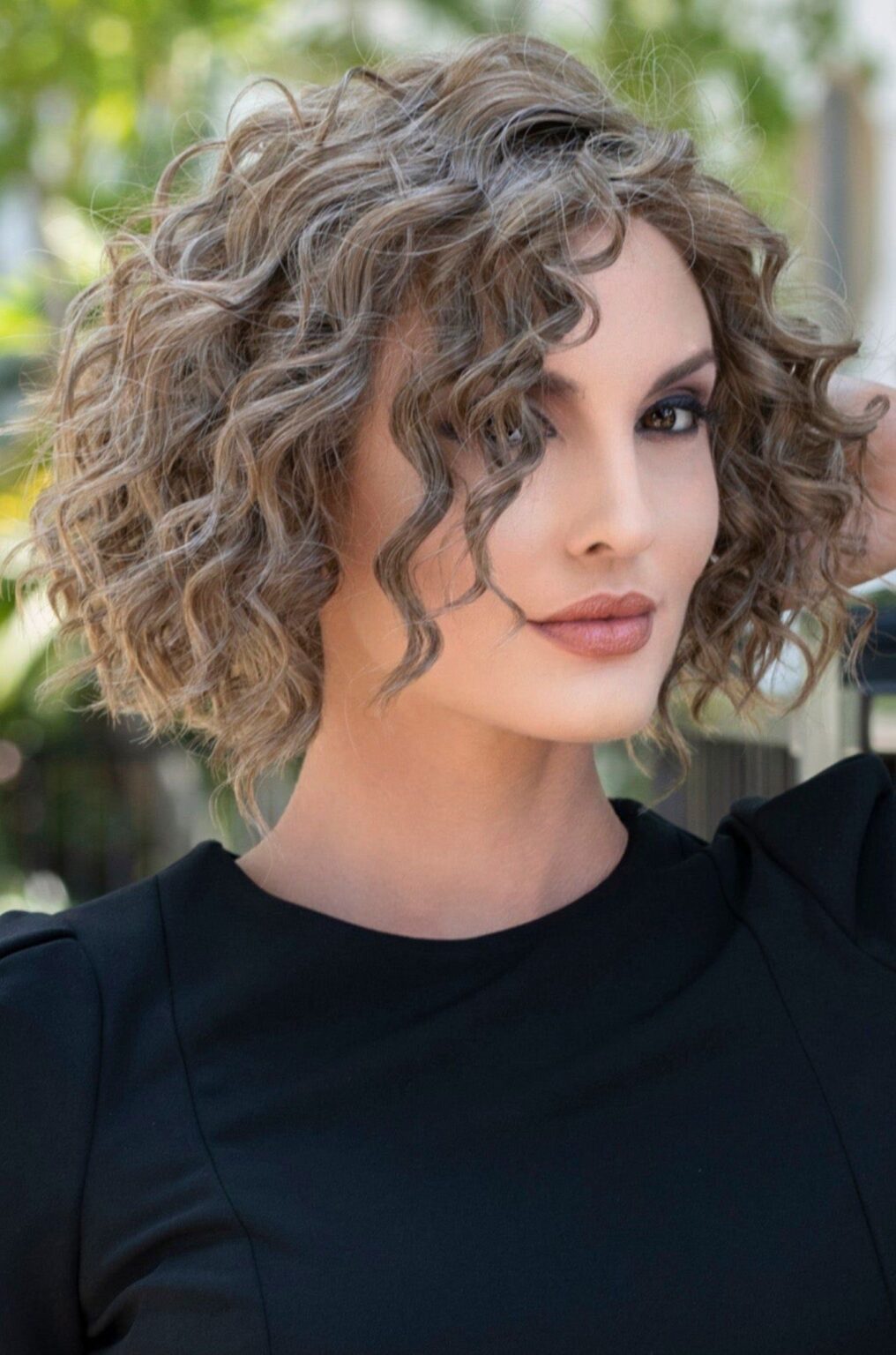 71 Short Wavy Hairstyles for Women: Trendy, Messy and Layered - NewForestSafari