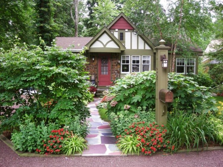 Frontyard Landscape Layouts
