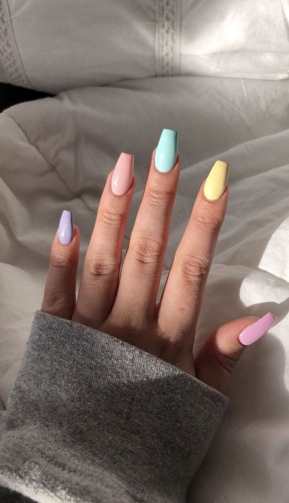 Pastel Easter Nails