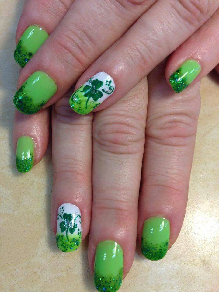 St Patrick Day Nails