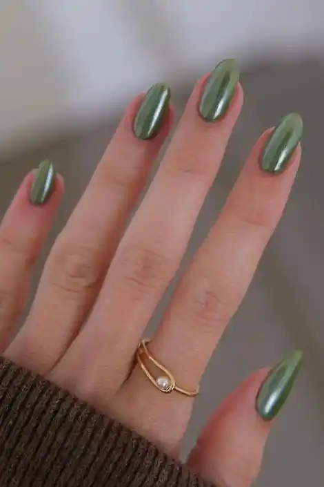 Green Nails