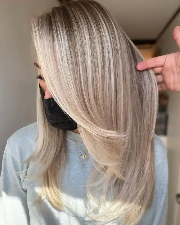 Blended Highlights and Lowlights Blonde